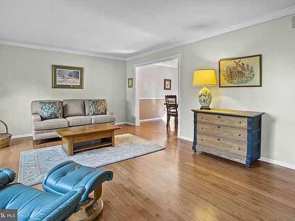 5th image of 27 Millstone Ct