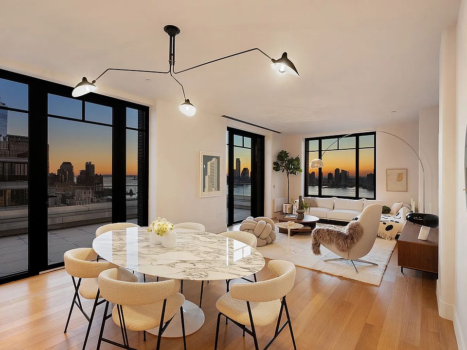 1st image of 110 Charlton St Penthouse 29A