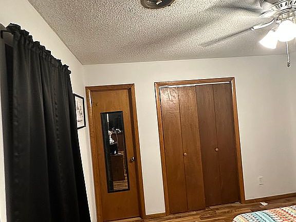3rd image of 608 S Madison St