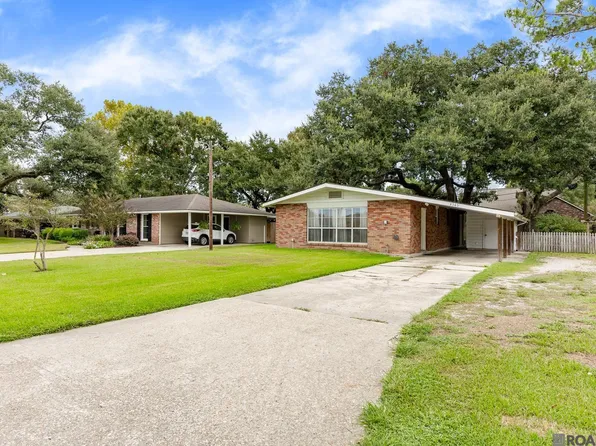 4345 Dunleith Ave, Port Allen, LA 70767