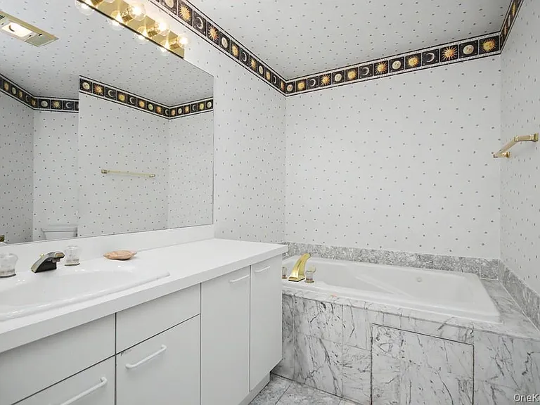 333 N State Rd #61 — Photo 16