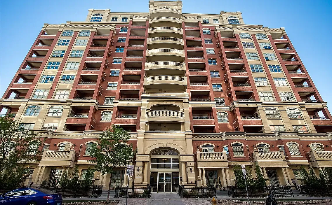 2 bed, 1.0 bath, 829 sqft, $1,995 — Photo 1