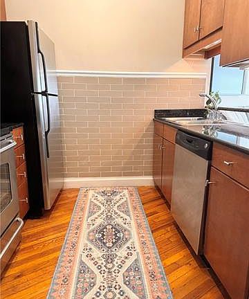 3rd image of 920 Poeyfarre St APT 425