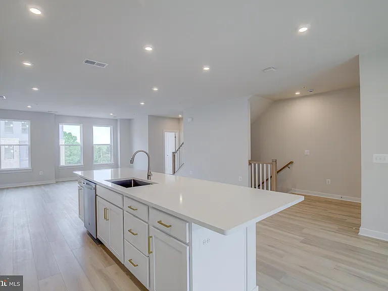 14138 Gypsum Loop — Photo 6