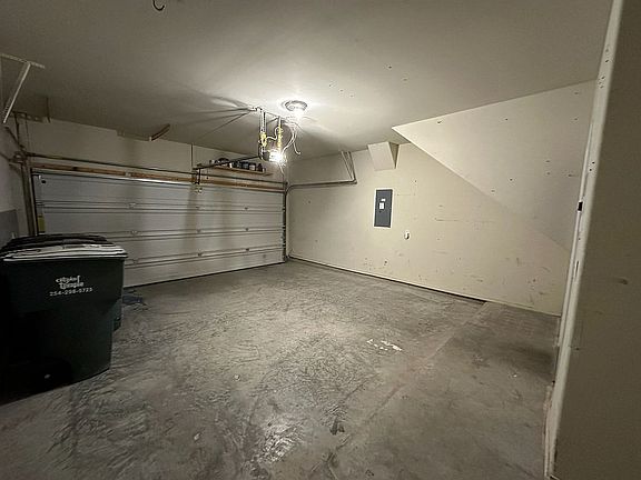 4th image of 6303 Ambrose Cir