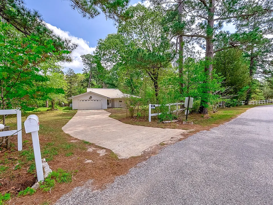 8 Vick Rd
