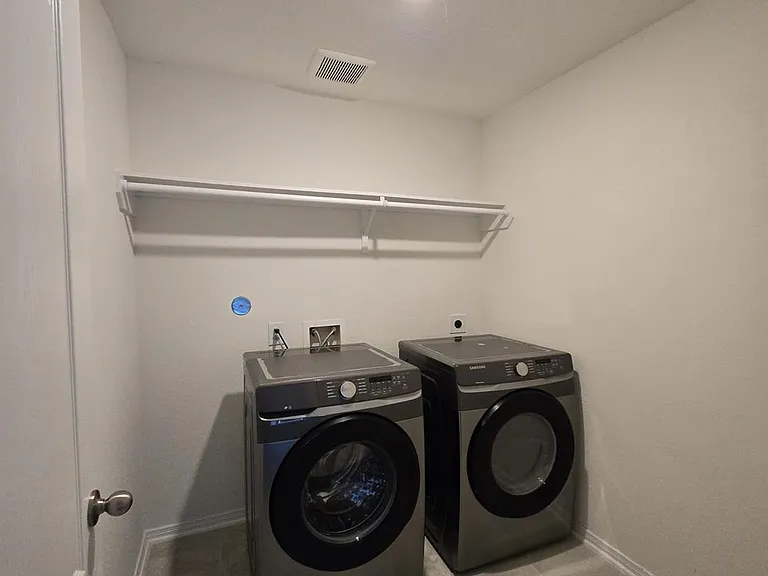 25223 Sierra Manor Ct — Photo 10