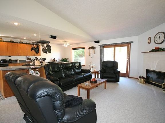 FamilyRoom/Kitchen