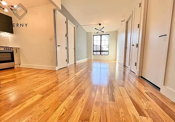 Rented by ERNY LLC | media 3