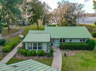 118 River Bend Rd, Welaka, FL 32193