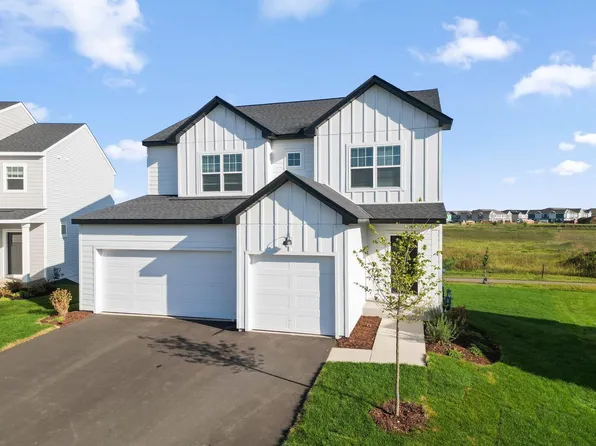 1141 Annagaire Curv, Rosemount, MN 55068