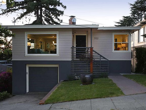 5th image of 3153 Herriott Ave