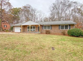 303 Queens Dr, Lexington, NC 27292