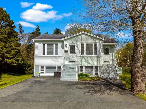 16 Winston Avenue, Mt. Pearl, NL A1N1T1