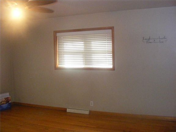 5th image of 314 W Highland St