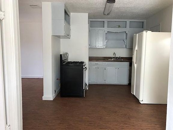 4th image of 1906 S Maurice Ave