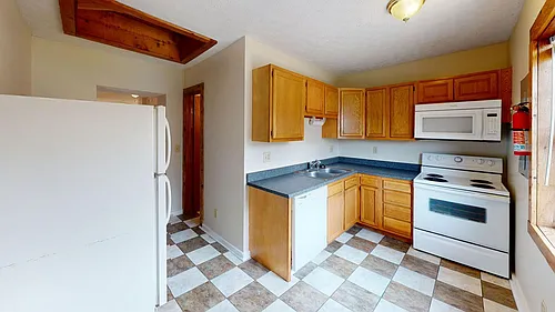 1366 Indianola Ave Photo 1