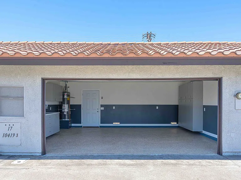 10419 Hayford St — Photo 25