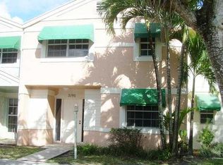 5190 Lake Loop Rd, Cooper City, FL 33330