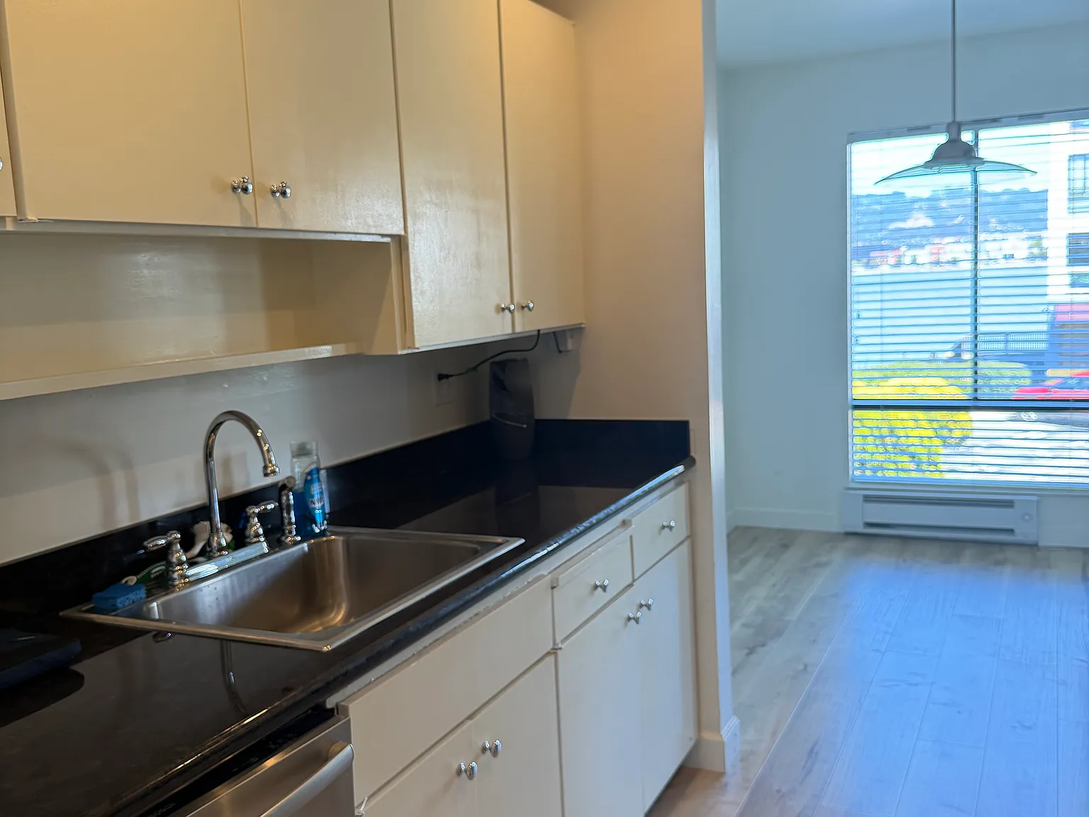 1 bed, 660 sqft, $2,500 — Photo 4