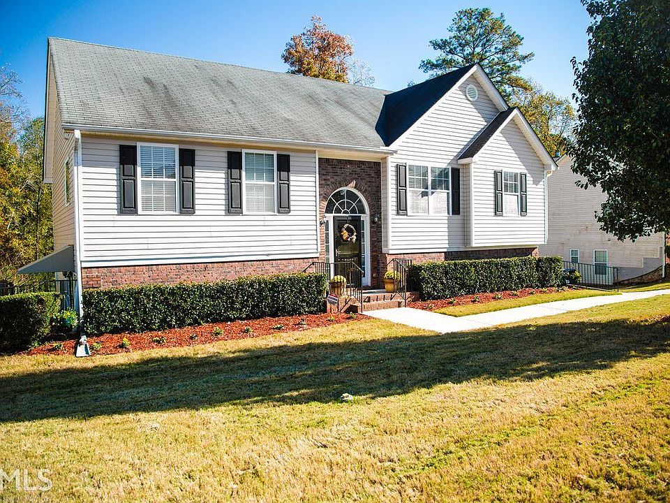 2nd image of 240 Sunflower Ln