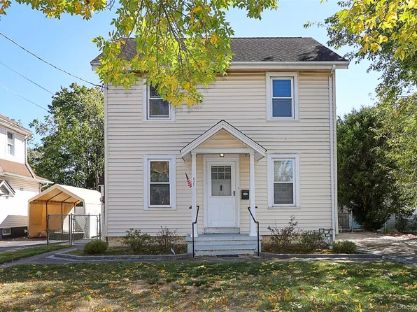 437 Ray Street, Freeport, NY 11520