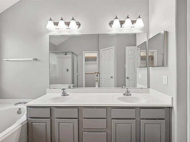 12015 Cottage Elm Ct — Photo 28