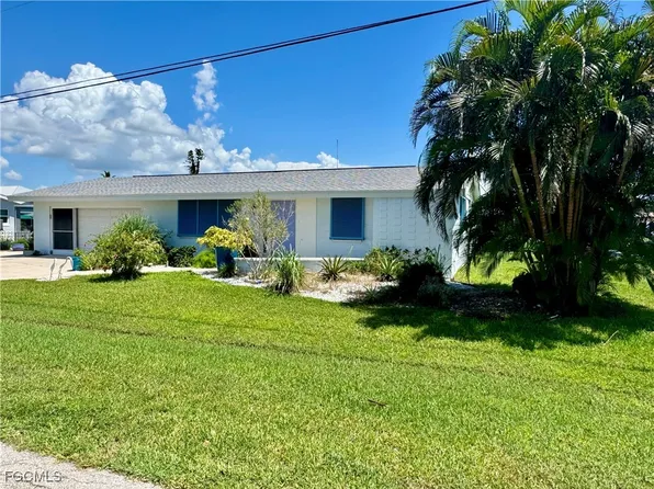 2703 Clyde St, Matlacha, FL 33993