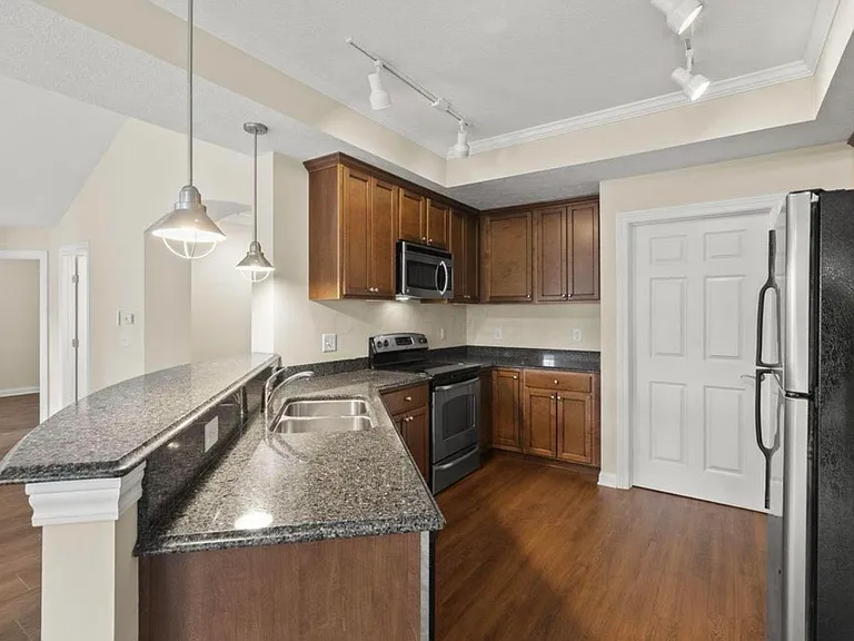 4202 Colister Dr — Photo 10