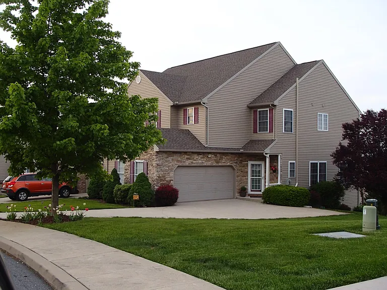 8330 Scenic View Dr — Photo 2