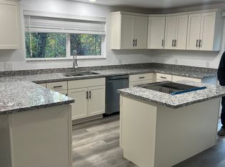 2002 Stringer Gap Rd, Grants Pass, OR 97527