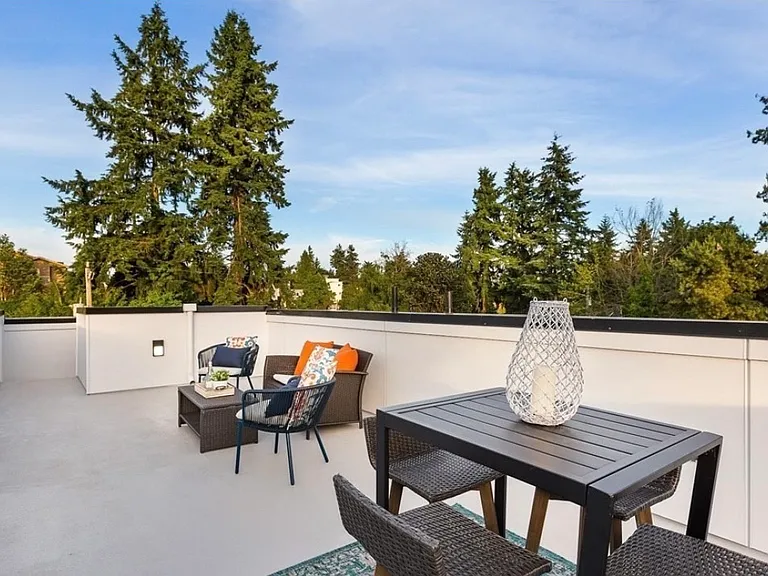 12325 14th Ave NE — Photo 16
