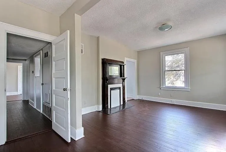 1213 Habersham St — Photo 8