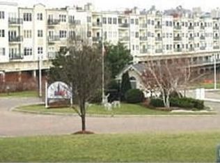 151 The Promenade Promenade, Edgewater, NJ 07020