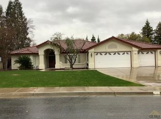 7502 Clifftop Way, Bakersfield, CA 93306
