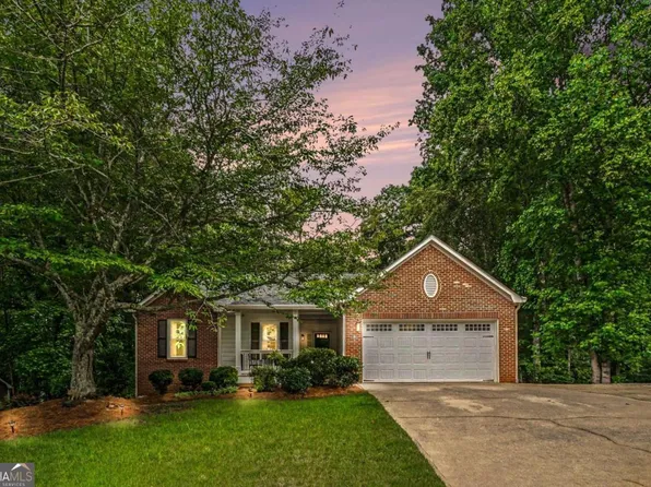 6008 Woodcreek Dr, Woodstock, GA 30188