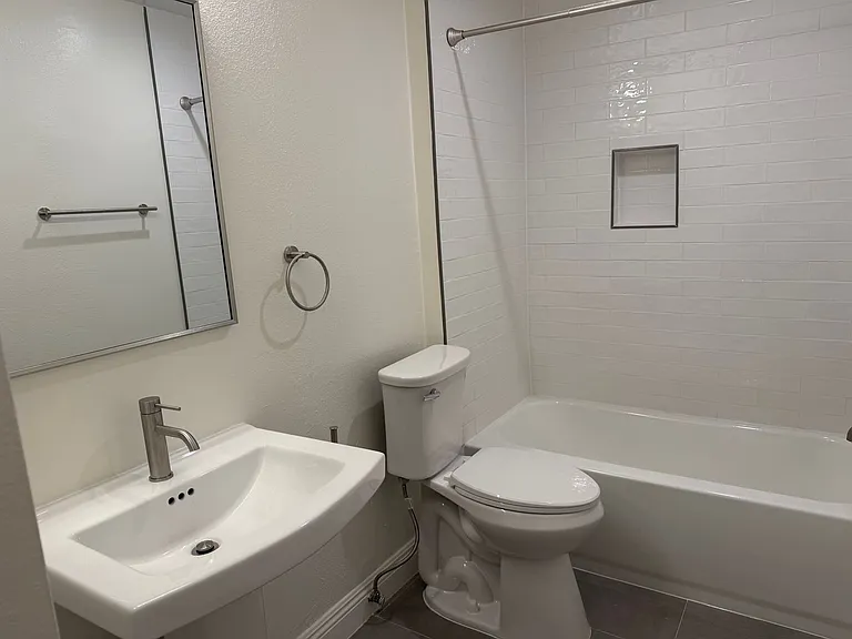 Verdugo Vista — Photo 36