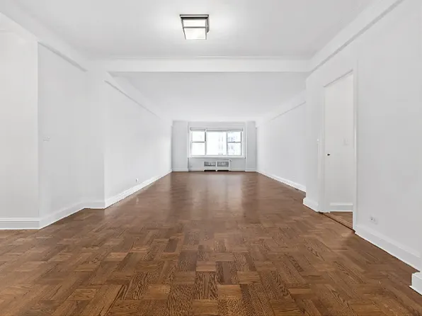 945 5th Ave, New York, NY