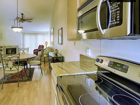 3rd image of 1932 Jayton Ln