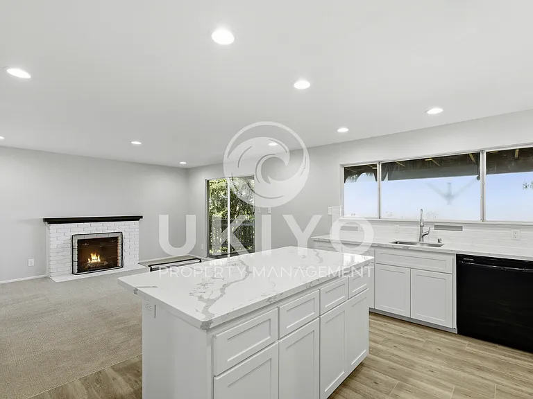 6809 Colton Blvd — Photo 8