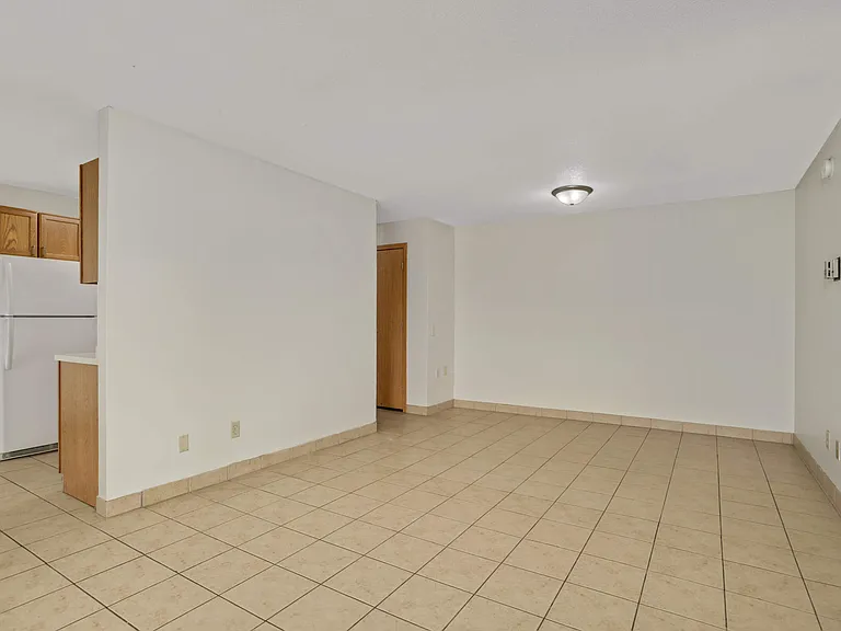 1313 Como Ave SE #201 — Photo 7