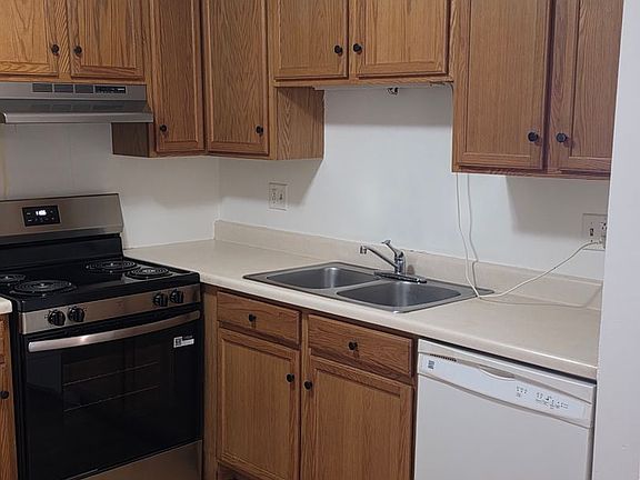 4th image of 2256 W Nichols Rd
