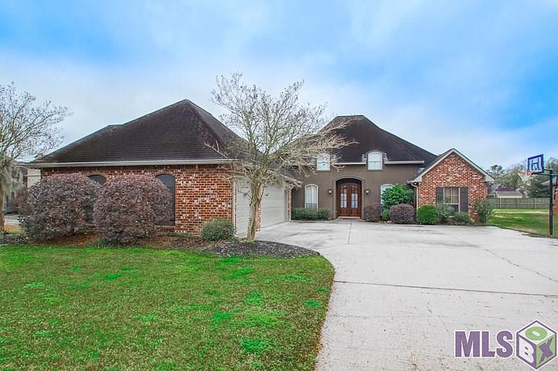 1st image of 10308 Crooked Creek Ln