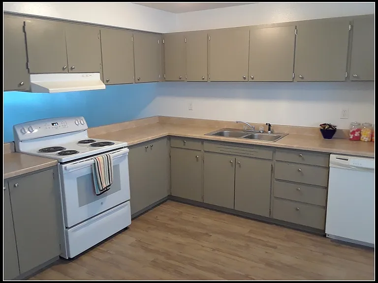 Rainier Terrace — Photo 7