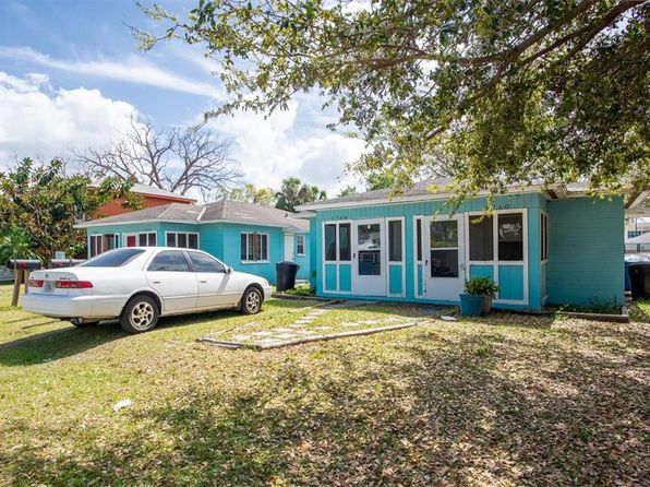 saint-petersburg-florida-81392460 picture