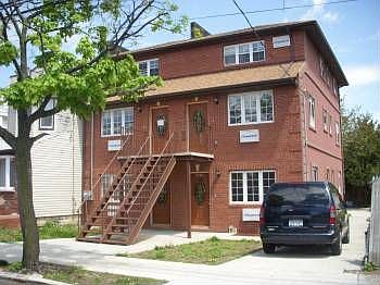 2nd image of 1559 E 94th St