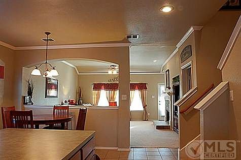 5th image of 1033 Johnson City Ave