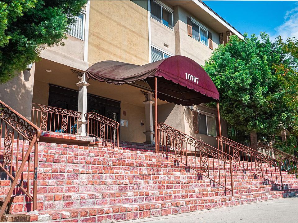 1st image of 101-10707 Camarillo St #101
