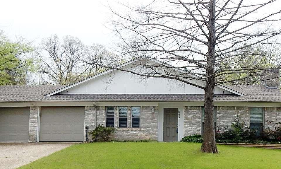 1st image of 605 Beth Dr