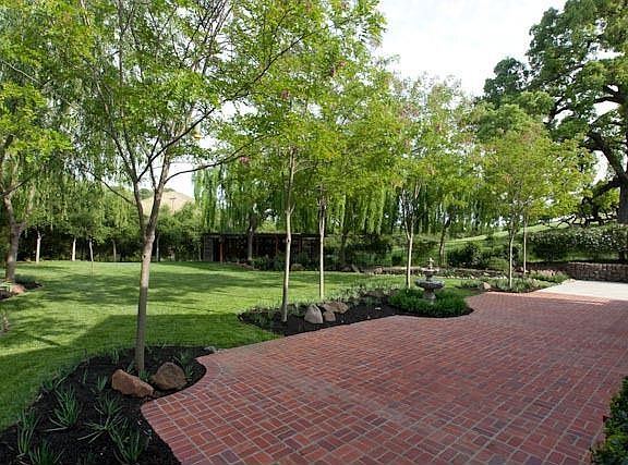 2nd image of 8000 Rockford Pl